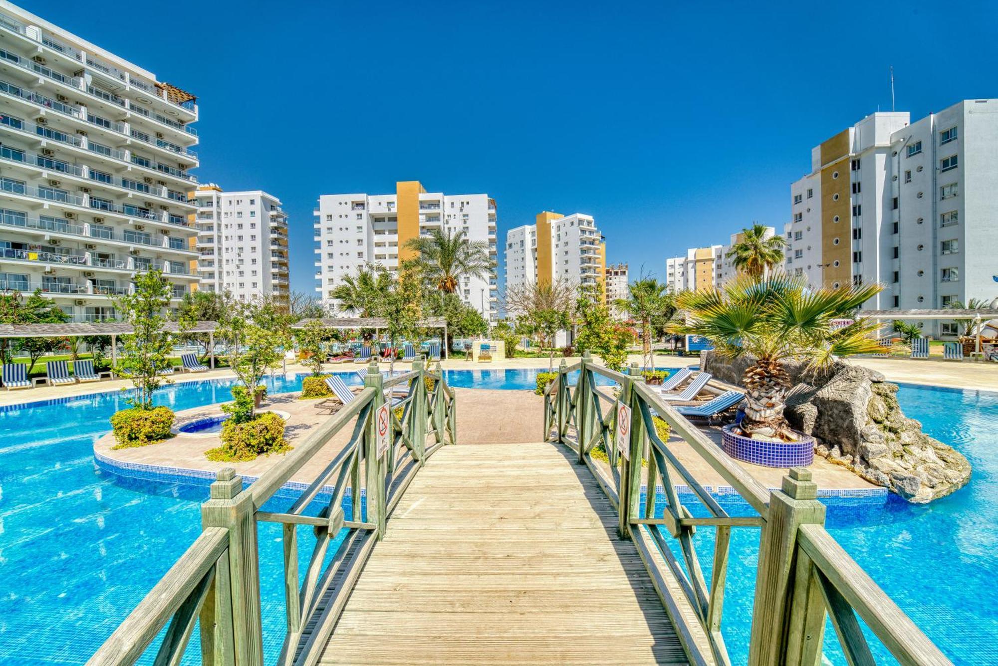 Stunning 2 Bedroom Holiday Home In 5-Star Resort Trikomo Екстер'єр фото